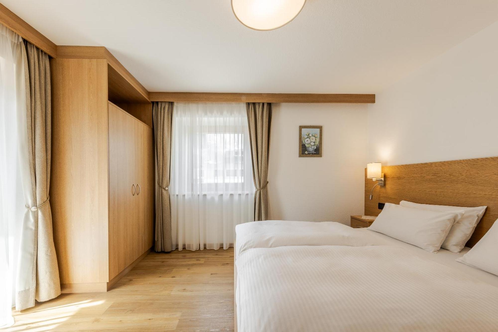 Villa Resi B&B Corvara In Badia Εξωτερικό φωτογραφία